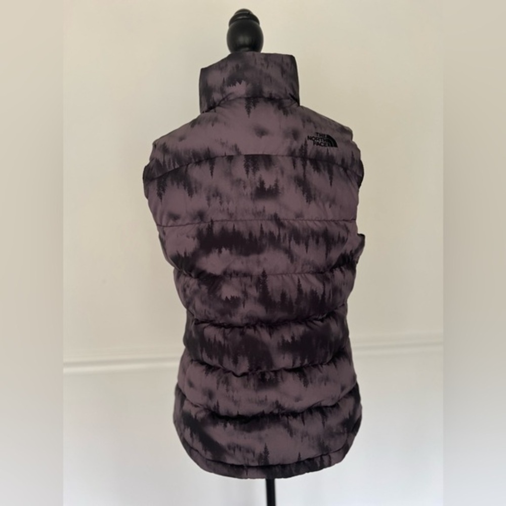 The North Face Limited edition print puffer vest down vest women’s size S - Picture 5 of 9